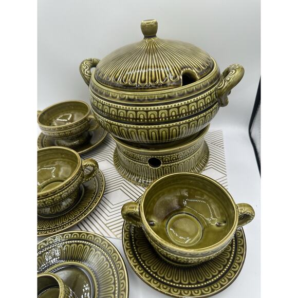 Vintage Ornate Green Ceramic Tureen Soup Set Pot Retro 12 Pieces - Picture 6 of 11
